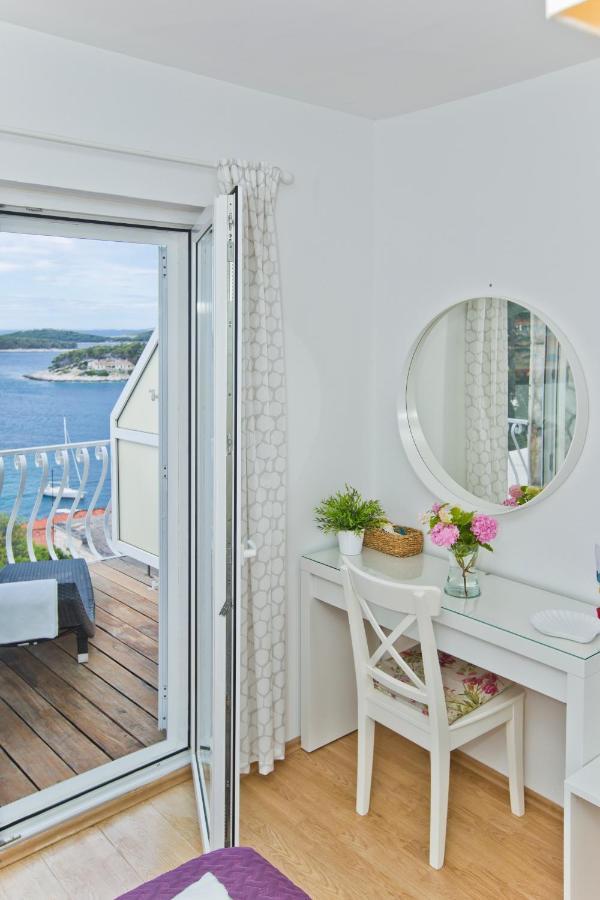 Rooms Carpe Diem Hvar Χβαρ Εξωτερικό φωτογραφία