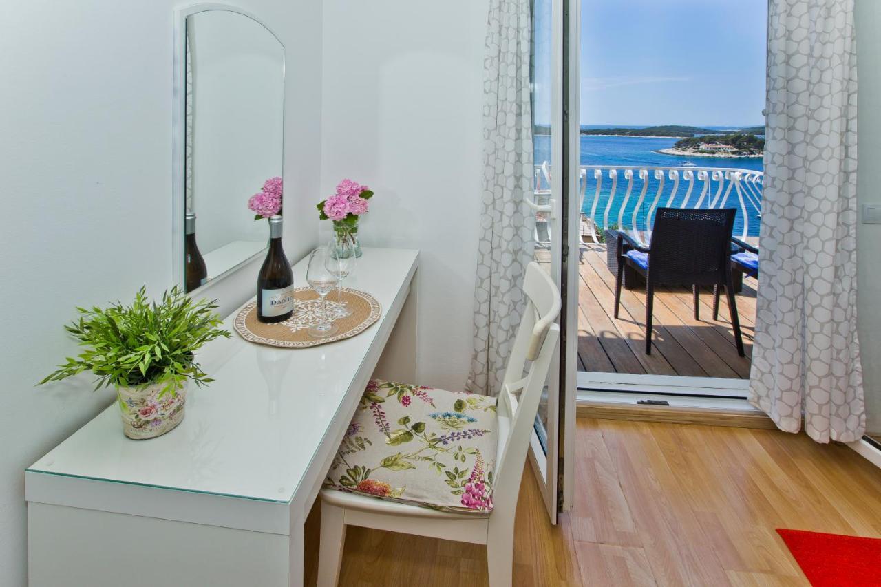 Rooms Carpe Diem Hvar Χβαρ Εξωτερικό φωτογραφία