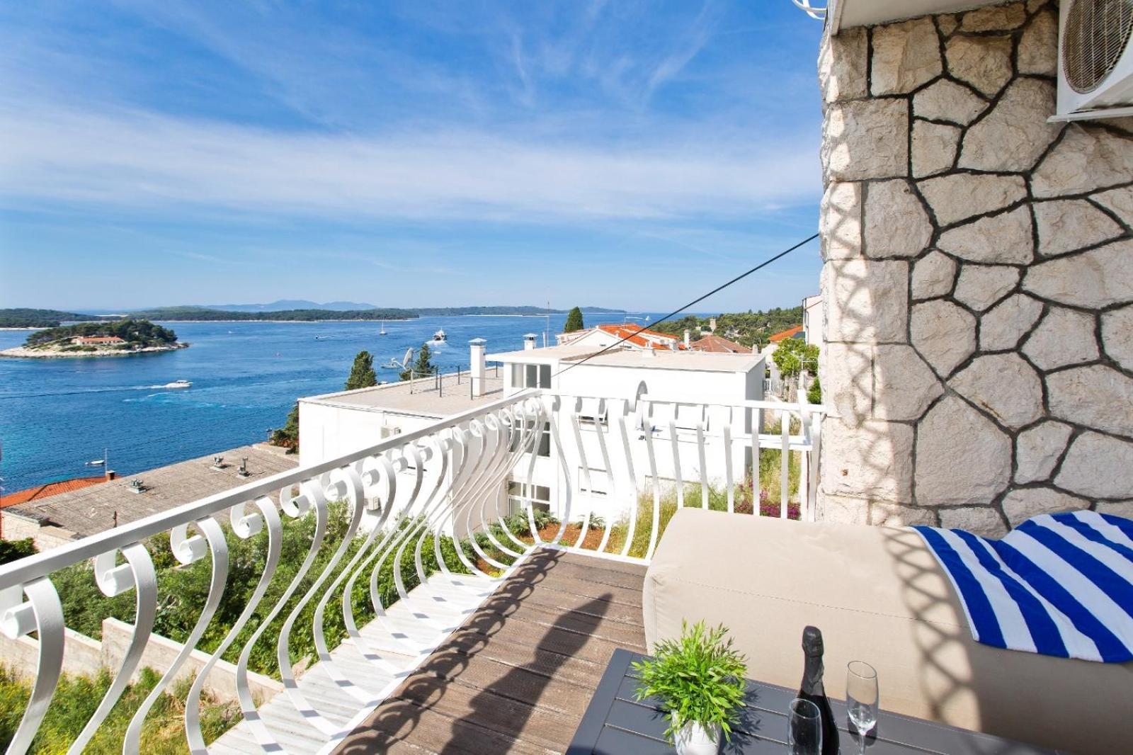 Rooms Carpe Diem Hvar Χβαρ Εξωτερικό φωτογραφία